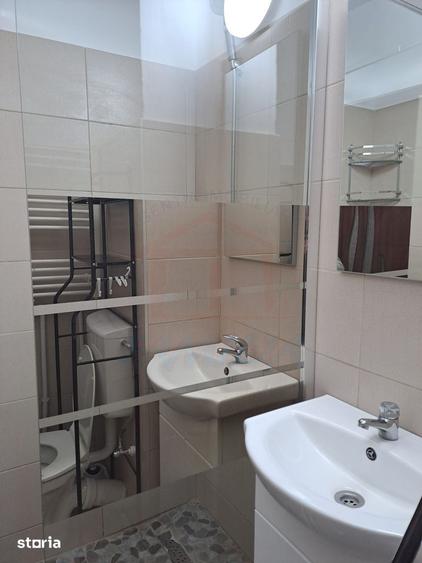 Apartament cu 2 camere decomandat, mobilat în Port