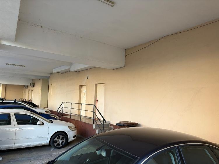 Spațiu comercial, de 74 mp, în Băneasa