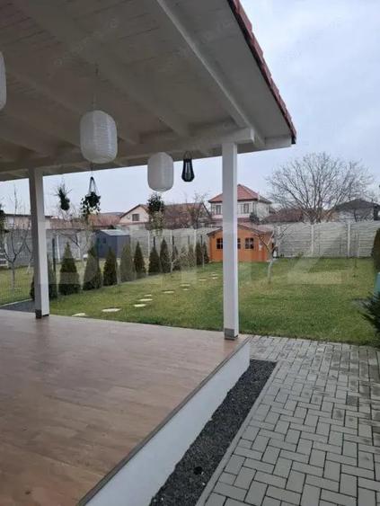 Casă cu 4 camere cu Teren 412 Mp în Bucovina