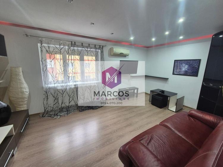 Apartament cu 2 camere decomandat, mobilat în Micro IV