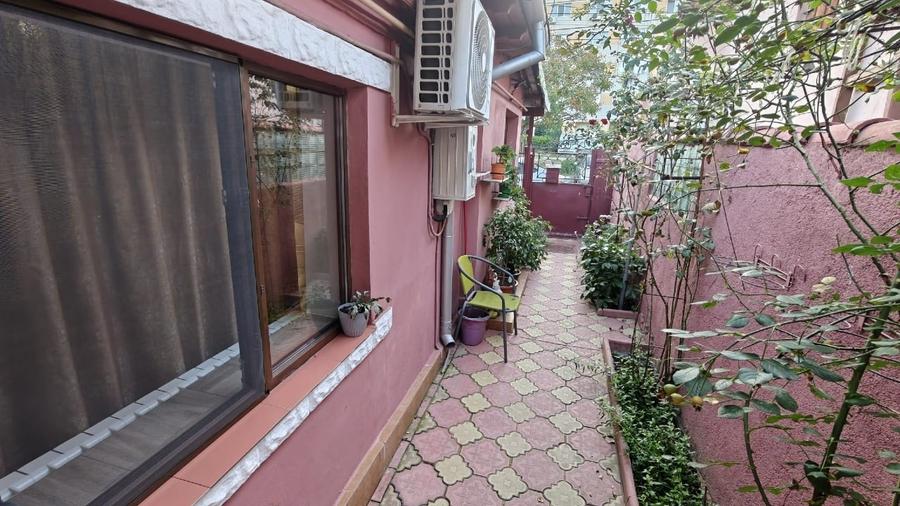 Casă individuală cu 3 camere cu Canalizare în Coiciu