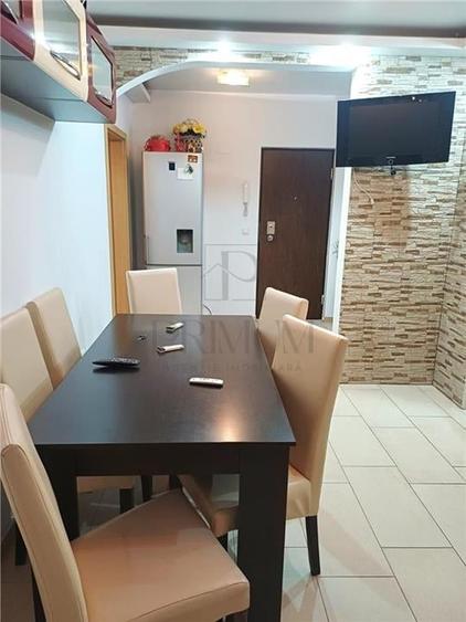 Apartament cu 2 camere decomandat, mobilat în Aradului