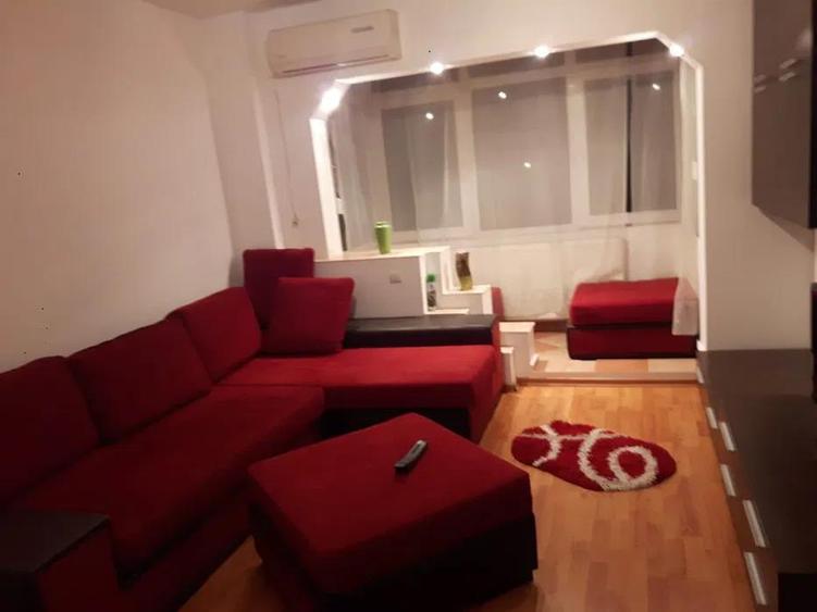 Apartament cu 2 camere decomandat în Podu Roș