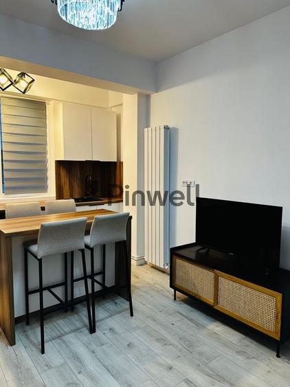 Apartament cu 2 camere, mobilat în Sud-Vest