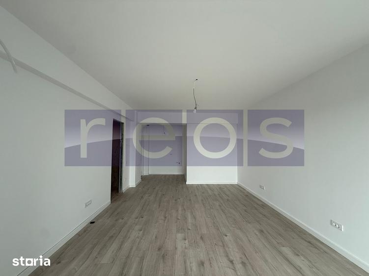 Apartament cu 2 camere semidecomandat în Sisești