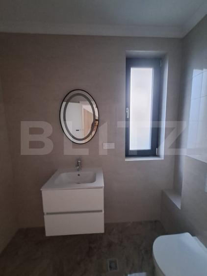 Duplex cu 3 camere cu Canalizare în Sânpetru
