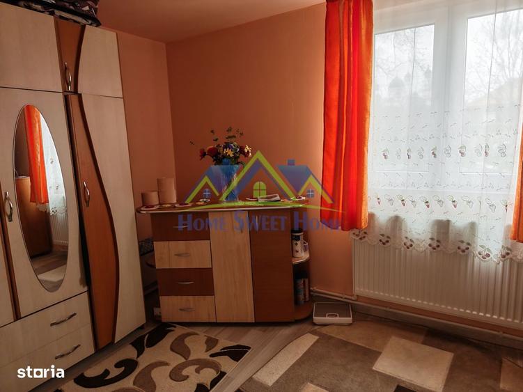 Casa de vanzare in Ghelari liniste, natura si spatiu generos! Schimb - 3