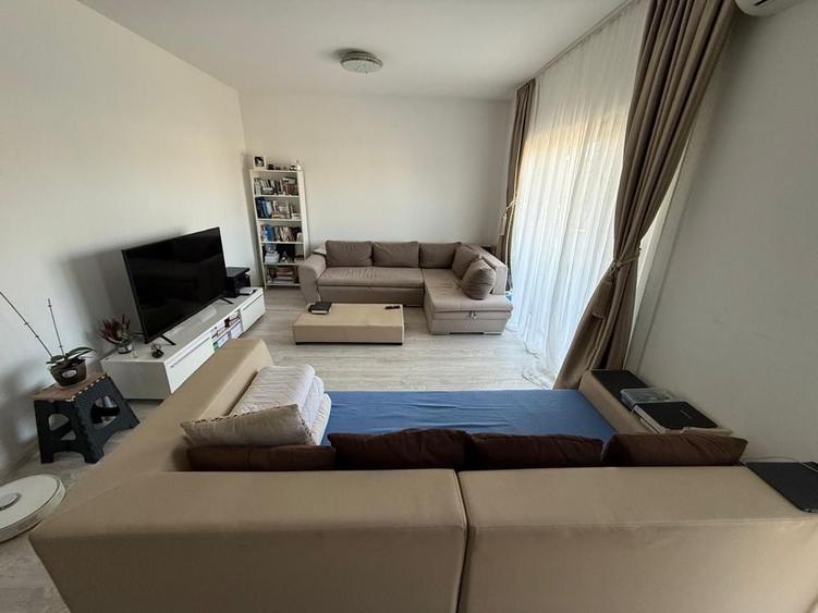 Apartament cu 3 camere decomandat în Giroc