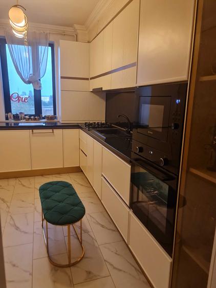 Apartament cu 3 camere în Orizont