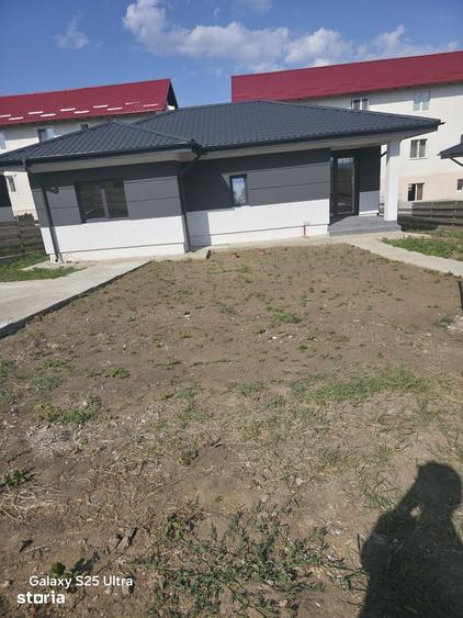 Casă cu 3 camere cu Teren 500 Mp în Horpaz