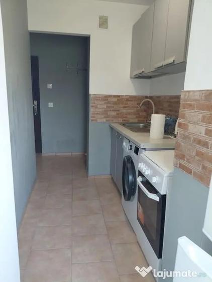 Garsonieră decomandată în Mazepa 1