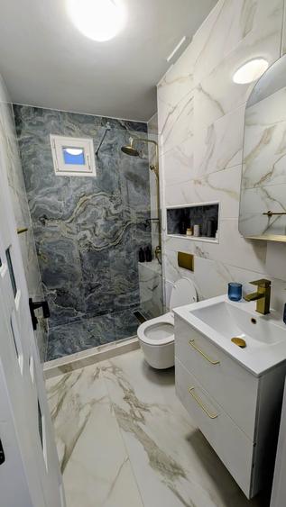 Apartament cu 2 camere semidecomandat în Bucureștii Noi