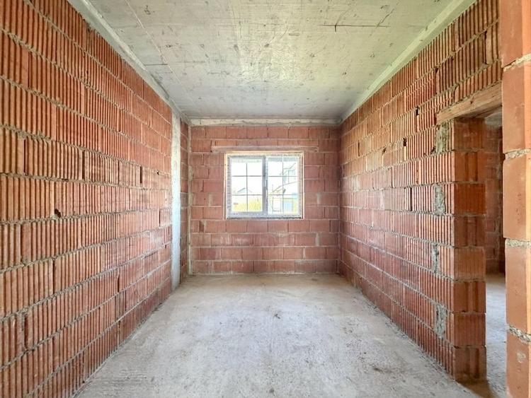 Duplex cu 3 camere cu Canalizare în Sânandrei