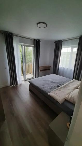 Apartament cu 3 camere decomandat în Borhanci