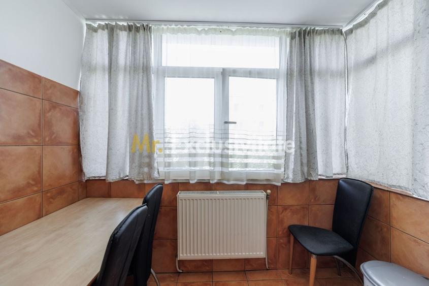 Apartament cu 3 camere decomandat, mobilat în Popa Șapcă