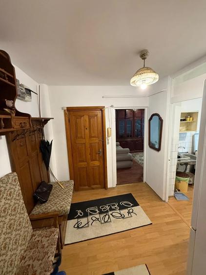 Apartament cu 3 camere decomandat în Păcurari