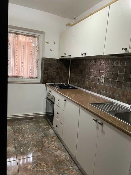 Vand apartament 2 camere - 11