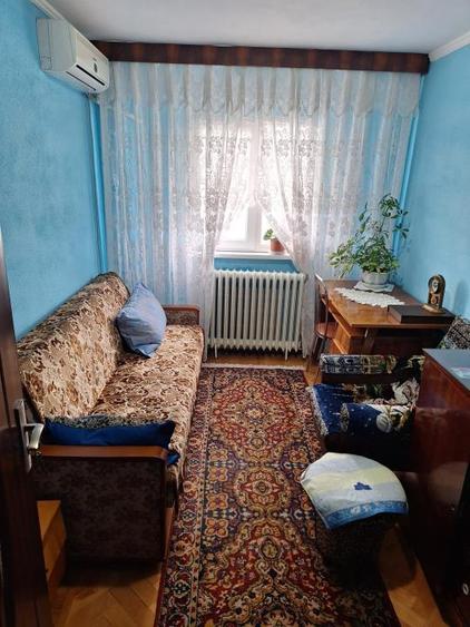 Apartament cu 3 camere decomandat în Plantelor