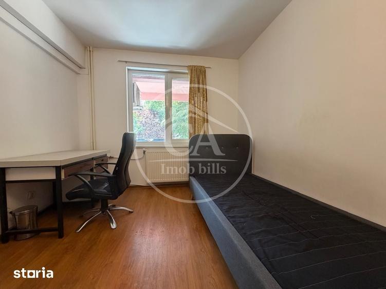 Apartament cu 4 camere decomandat în Decebal