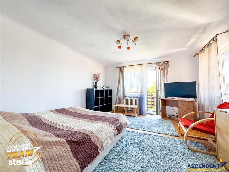 Casă cu 5 camere cu Teren 400 Mp în Simeria