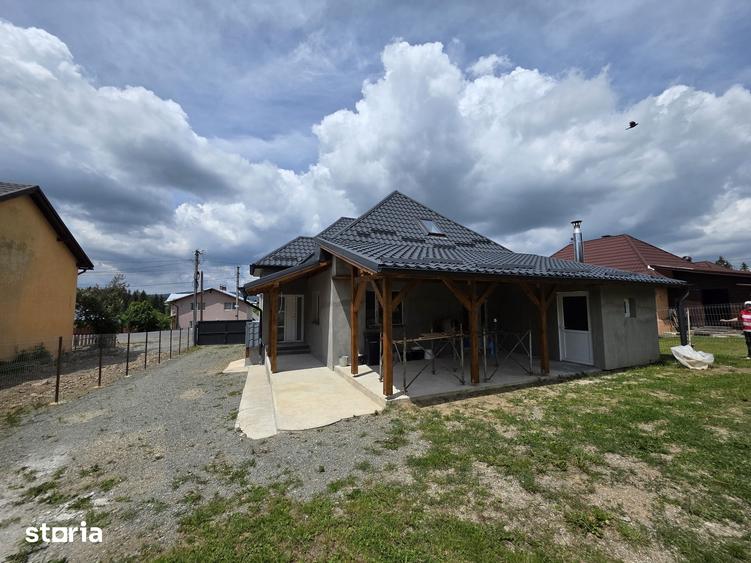 Casă cu 3 camere cu Teren 800 Mp în Beliș
