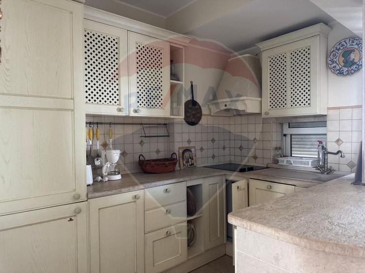 Apartament cu 4 camere decomandat, mobilat în Nord