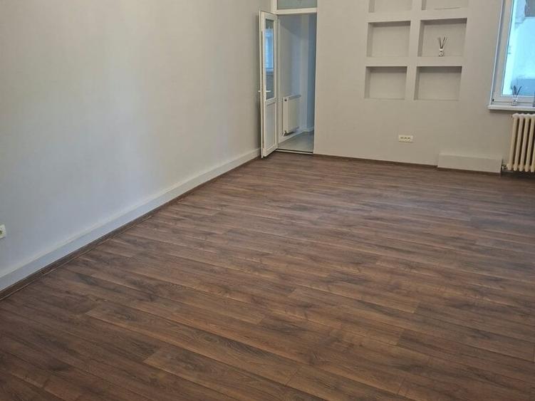 Birou, de 70 mp, în Centrul Civic
