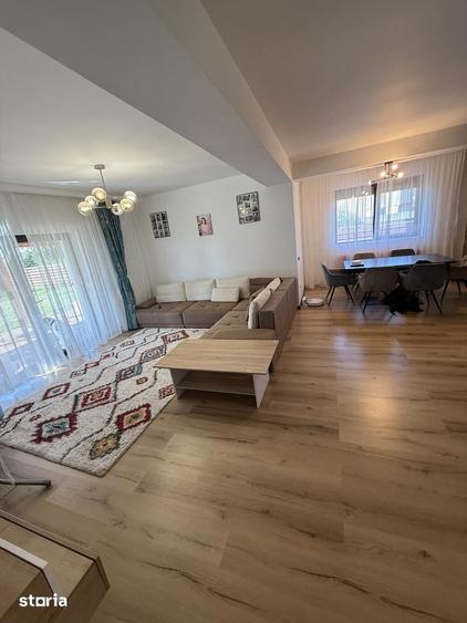 Casă cu 4 camere cu Teren 600 Mp în Central
