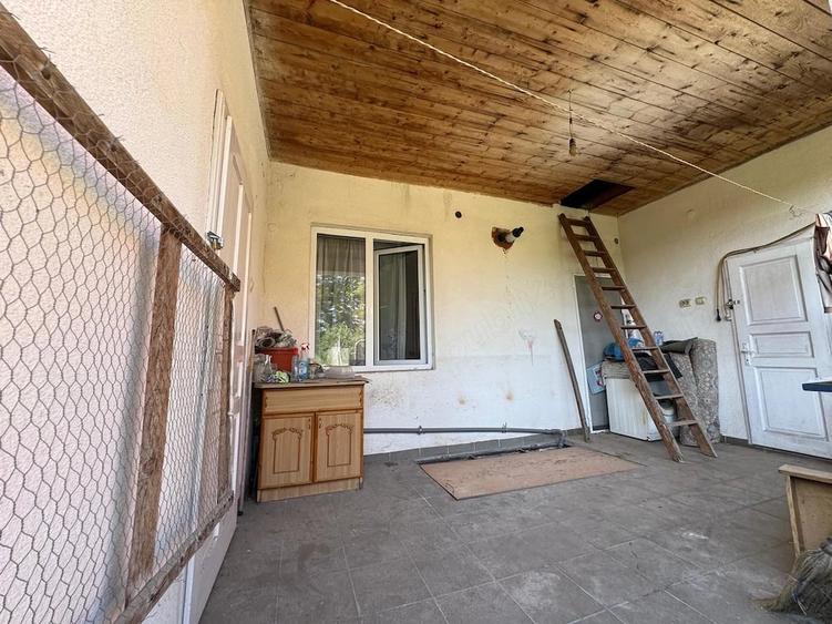 Casă cu Teren 1007 Mp în Central