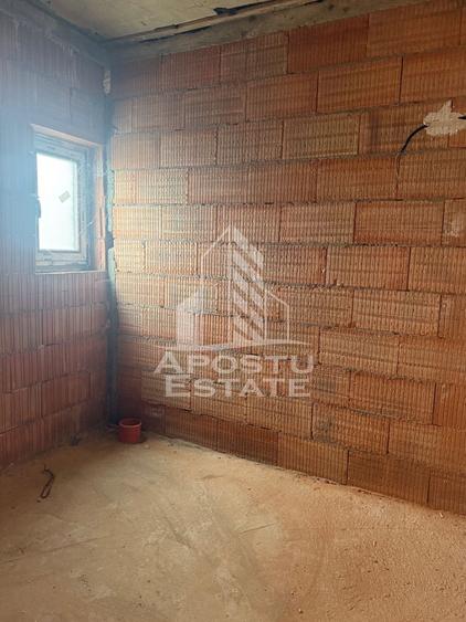 Duplex cu 4 camere cu Canalizare în Bazoșu Nou