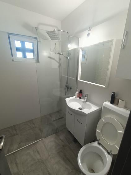 Apartament cu 2 camere semidecomandat în Chibrit
