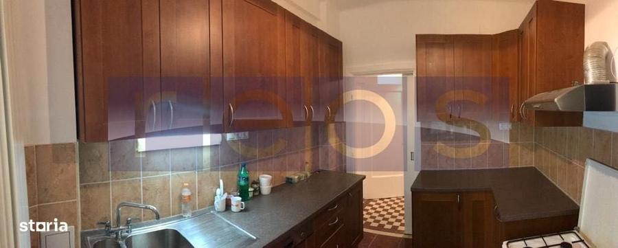 Apartament cu 4 camere în Amzei