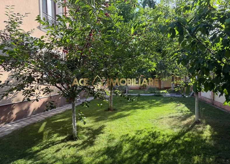 Casă individuală cu 4 camere cu Canalizare în Berceni