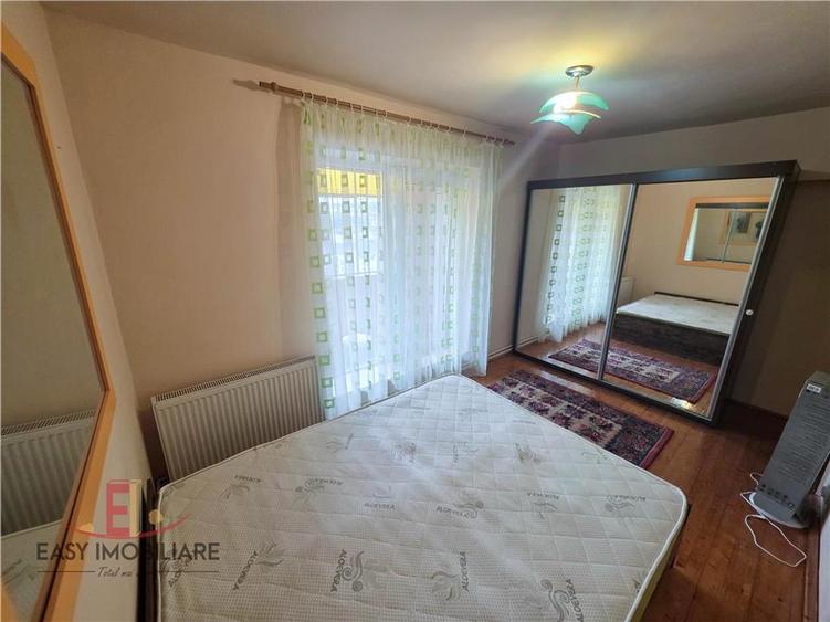 Apartament cu 4 camere decomandat în 7 Noiembrie