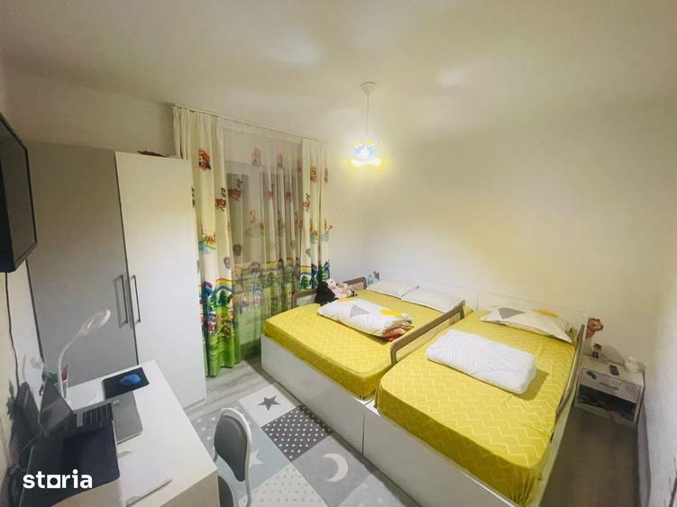 Apartament cu 3 camere decomandat în Dobroești