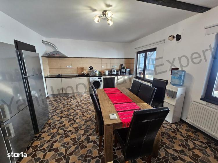 Casă cu 4 camere în Slatina