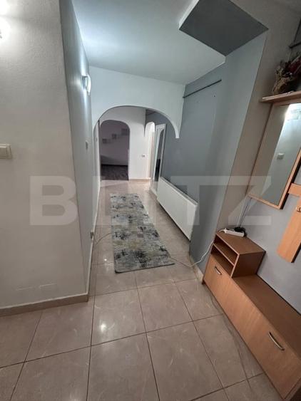 Apartament cu 4 camere decomandat, mobilat în Găești