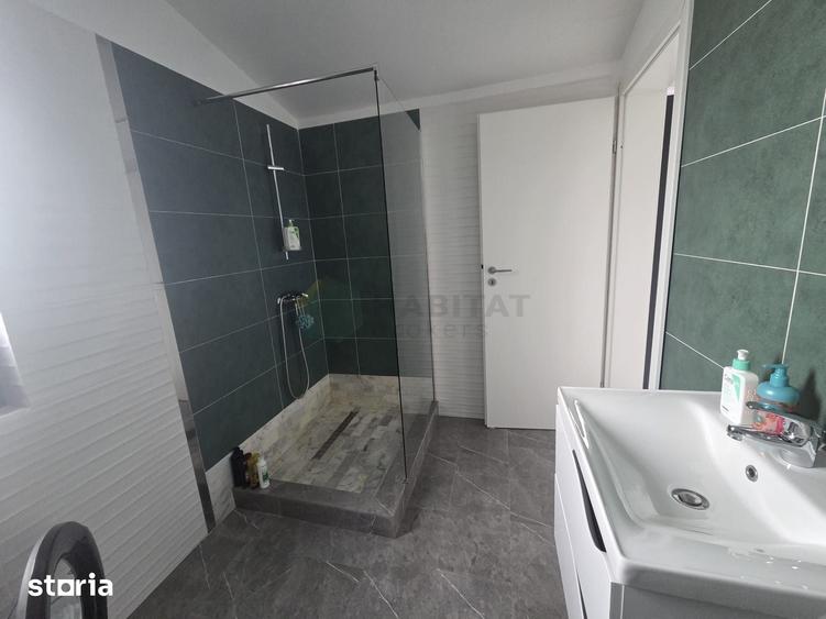 Casă cu 4 camere cu Teren 200 Mp în Central
