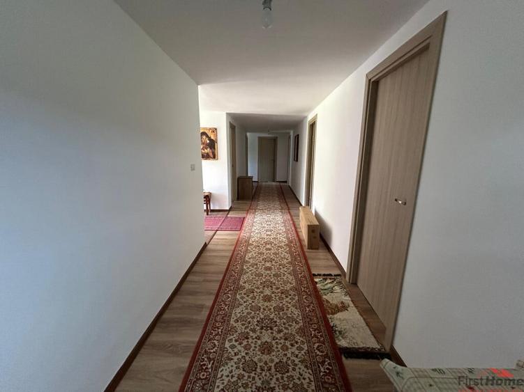 Casă cu 6 camere cu Teren 3426 Mp în Vrâncioaia