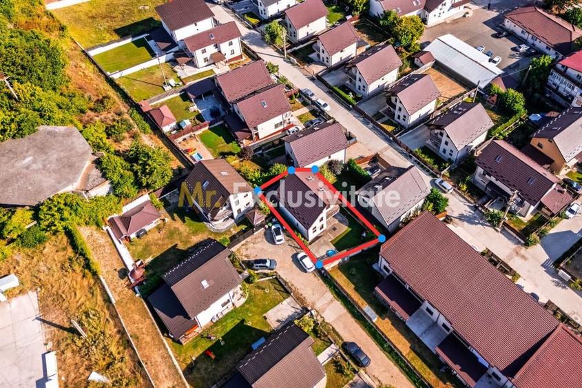 Casă cu 5 camere cu Teren 250 Mp în Ștefănești