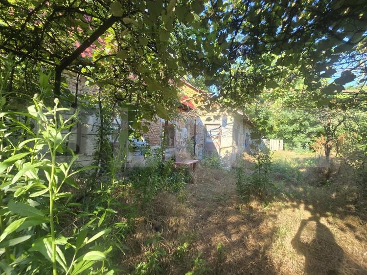 Casă individuală cu 3 camere cu Teren 385 Mp în Titu