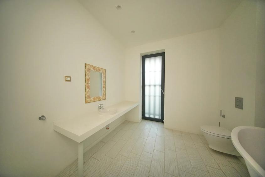 Casă individuală cu 6 camere decomandat cu Piscina în Pipera