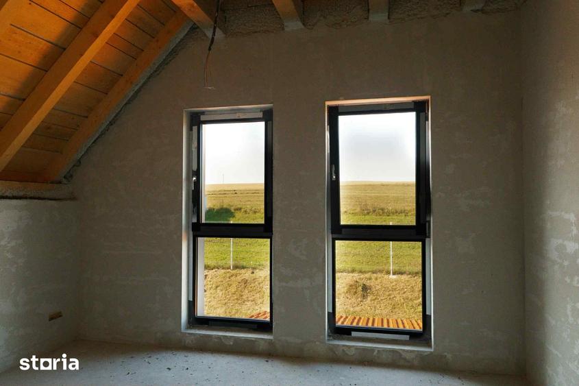 Casă cu 5 camere cu Teren 605 Mp în Ciurila