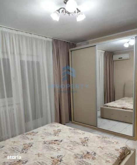 Apartament cu 3 camere decomandat în Nerva Traian