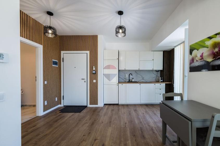 Apartament cu 2 camere decomandat, mobilat în Tractorul