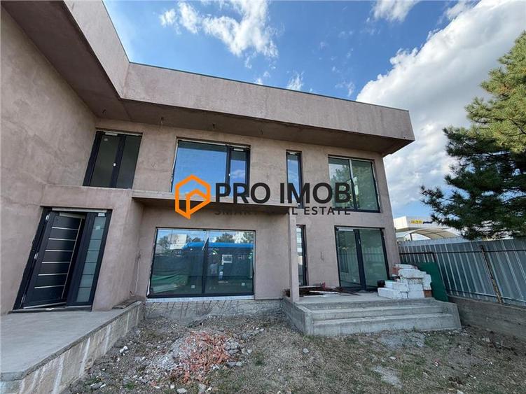 Casă individuală cu 6 camere cu Teren 376 Mp în Micro 14