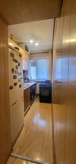 Apartament cu 3 camere semidecomandat în Nord
