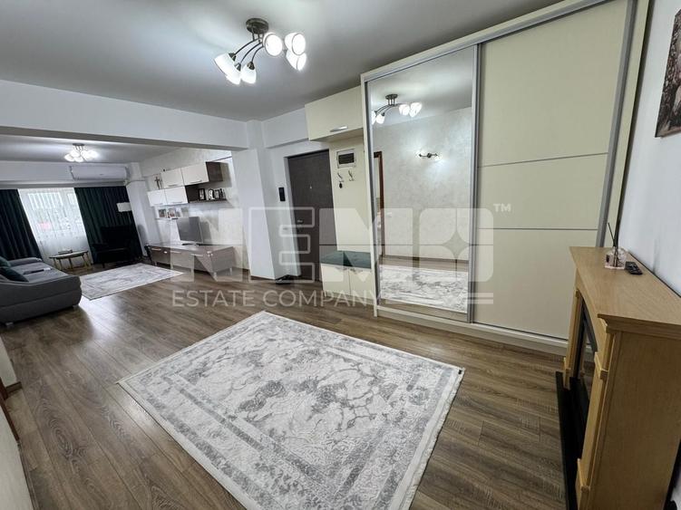 Apartament cu 3 camere, mobilat în Burdujeni