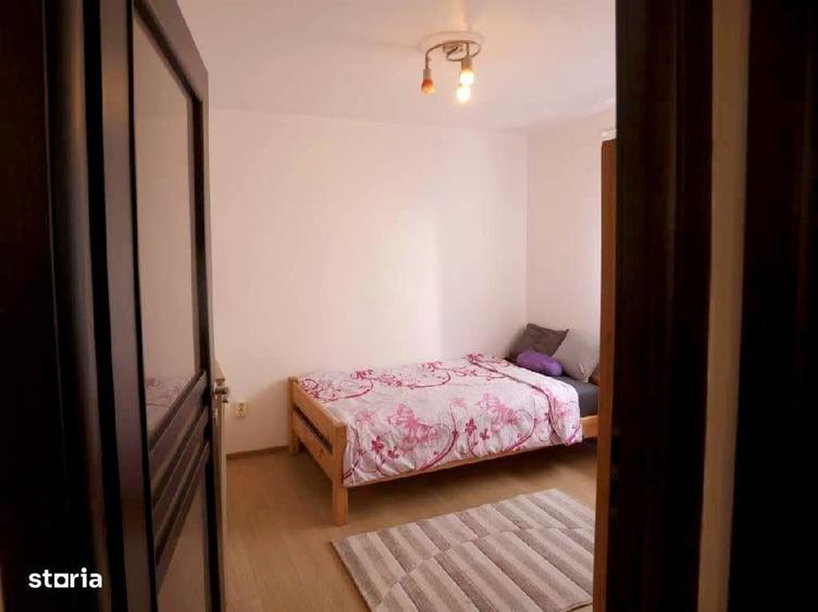 Apartament cu 3 camere în Dâmbu Pietros