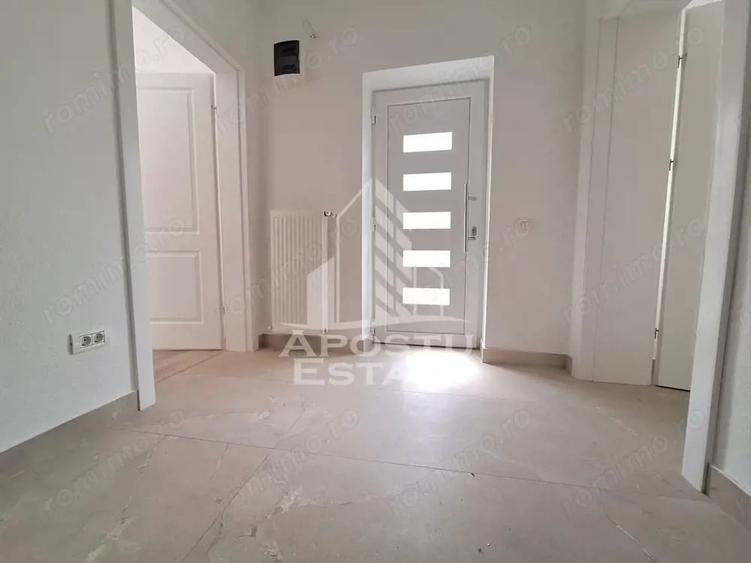 Apartament cu 2 camere decomandat în Intim